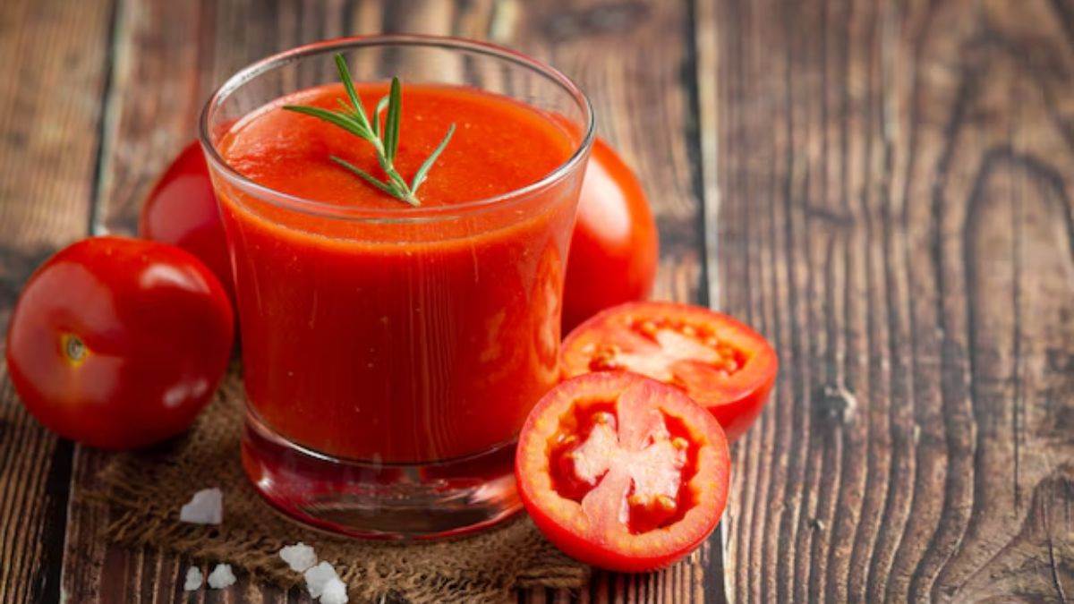 https://www.jagranimages.com/images/newimg/12012025/12_01_2025-tomato_juice_23865197.jpg