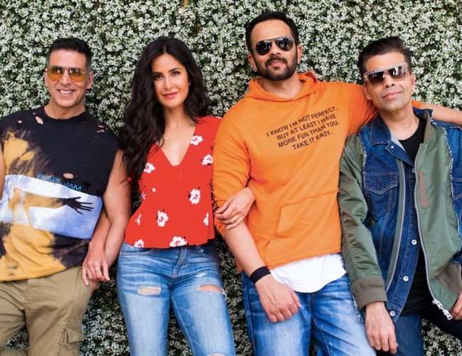 अक्षय कुमार, कटरीना कैफ़, रोहित शेट्टी, करण जौहर। फोटो- ट्विटर