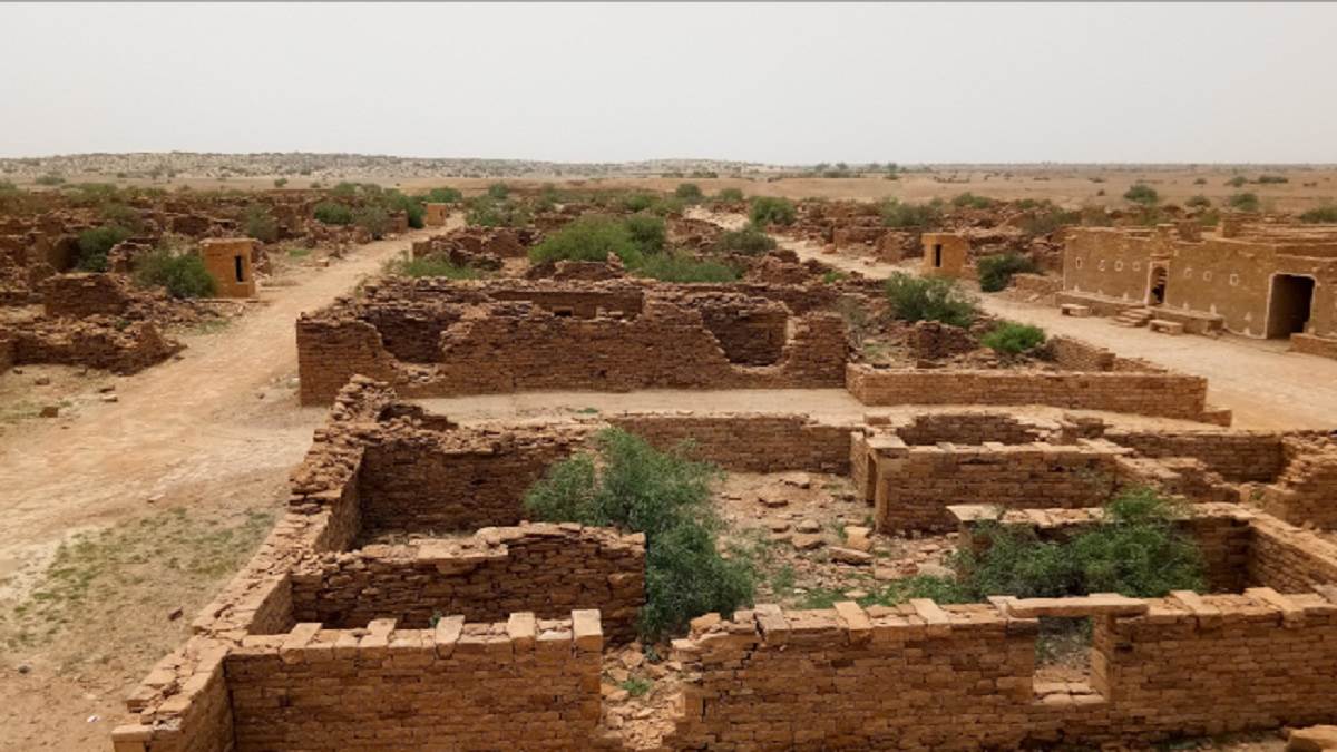 https://www.jagranimages.com/images/newimg/12022023/12_02_2023-jaisalmer_kuldhara_village_23326809.jpg