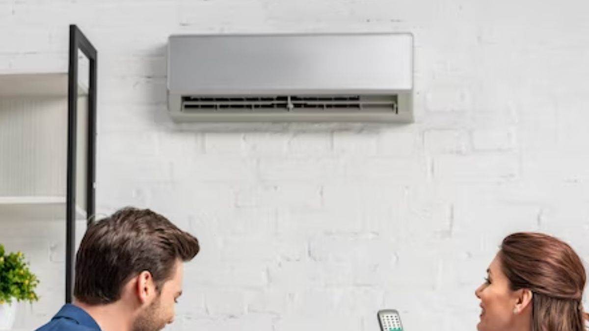 Daikin ने मचाया तहलका, अमेजन ऑफर्स ने Split AC के लुढ़काए 20 हजार तक दाम, ऑफ सीजन में ऐसा मौका फिर नहीं