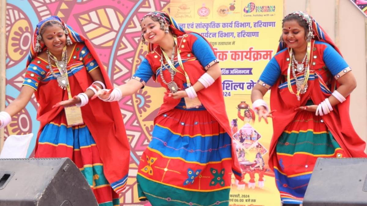 https://www.jagranimages.com/images/newimg/12022024/12_02_2024-surajkund_4_23651692.jpg