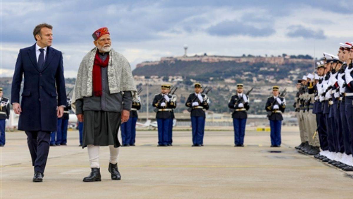 https://www.jagranimages.com/images/newimg/12022025/12_02_2025-pm_modi_and_macron_23883475.jpg