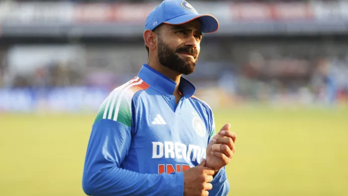 खराब फॉर्म से जूझने के बावजूद Virat Kohli को मिला Chris Gayle का साथ