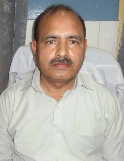 डॉ. जुगल किशोर अटैंड करते हैं बैठक, डॉ. किशनचंद संभालते हैं ऑफिस Not