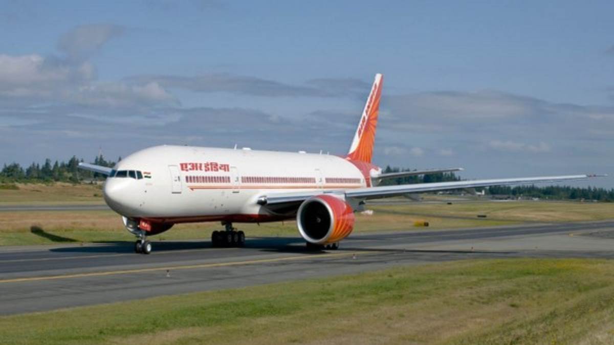 https://www.jagranimages.com/images/newimg/12032023/12_03_2023-smoking_in_air_india_flight_23353625.jpg