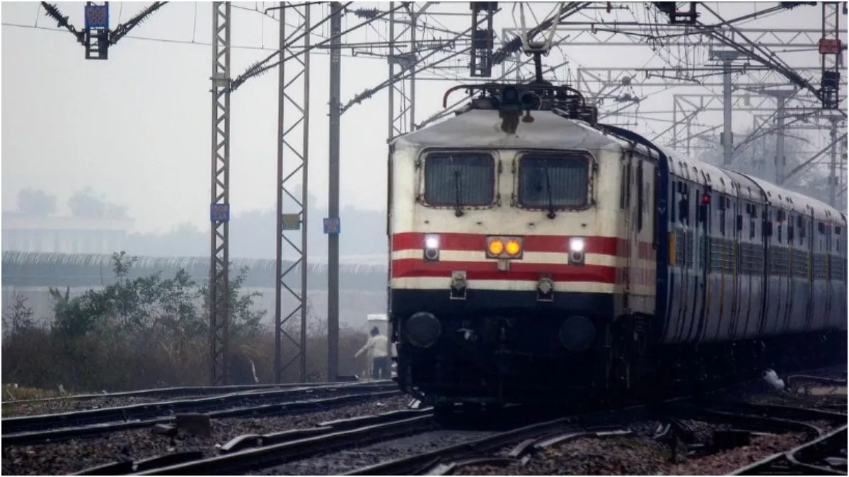 बापूधाम मोतिहारी-समेरा स्टेशन के बीच शुरू होगा नॉन इंटरलॉकिंग कार्य, 12 ट्रेनों को किया गया कैंसिल