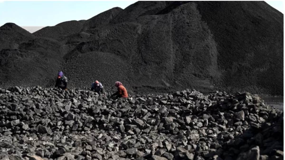 https://www.jagranimages.com/images/newimg/12032024/12_03_2024-coal_mine_2_23672725.jpg