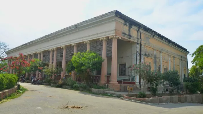 आगरा का कोठी मीना बाजार का मैदान।