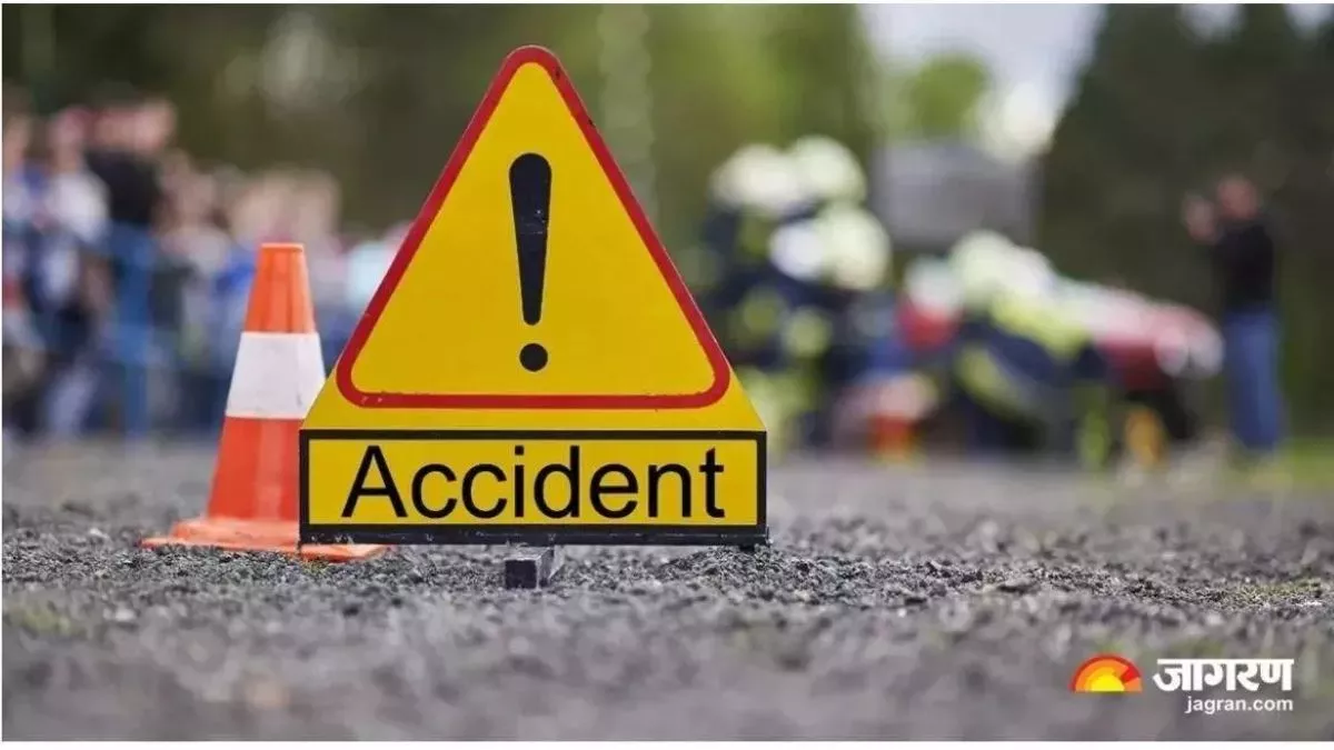 Gurugram Accident: खाना खाने जा रहे दोस्तों की कार पुलिस बूथ से टकराई, एक युवक की मौत