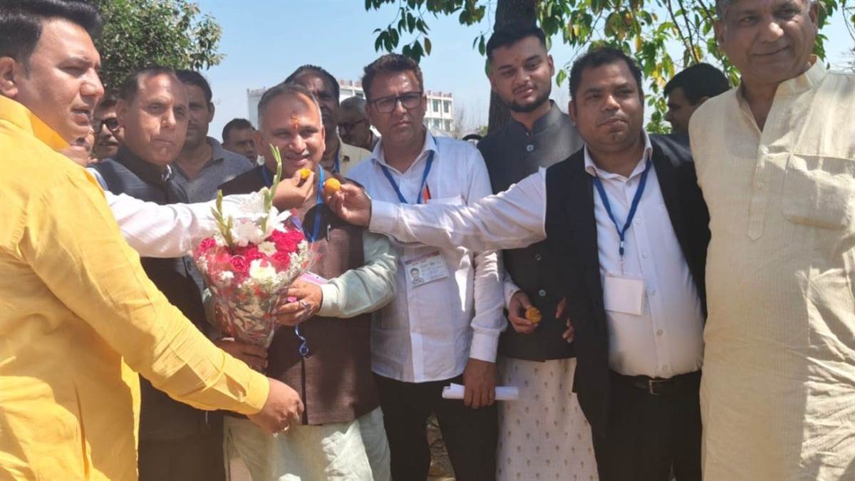 https://www.jagranimages.com/images/newimg/12032025/12_03_2025-rajiv_jain_1_23898865_115130766.jpg