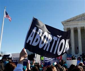 कोरोना संकट से अमेरिका में हालात खराब, सुप्रीम कोर्ट गर्भपात पर करने जा रहा सुनवाई