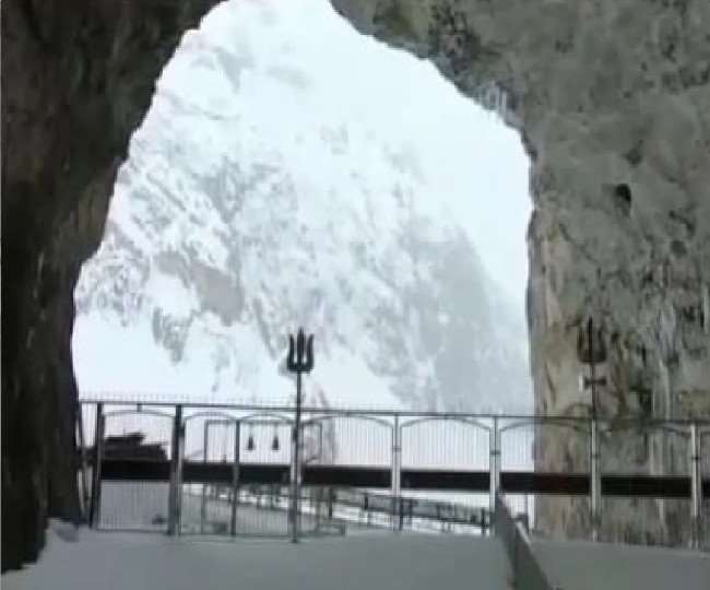 https://www.jagranimages.com/images/newimg/12042022/12_04_2022-amarnath_yatra_registration_22621347.jpg