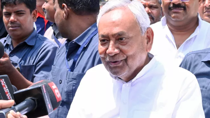 'अब तो बेटा भी...', तेजस्वी यादव पर फिर भड़के नीतीश कुमार; पूछा- उनका क्या लेना-देना है?