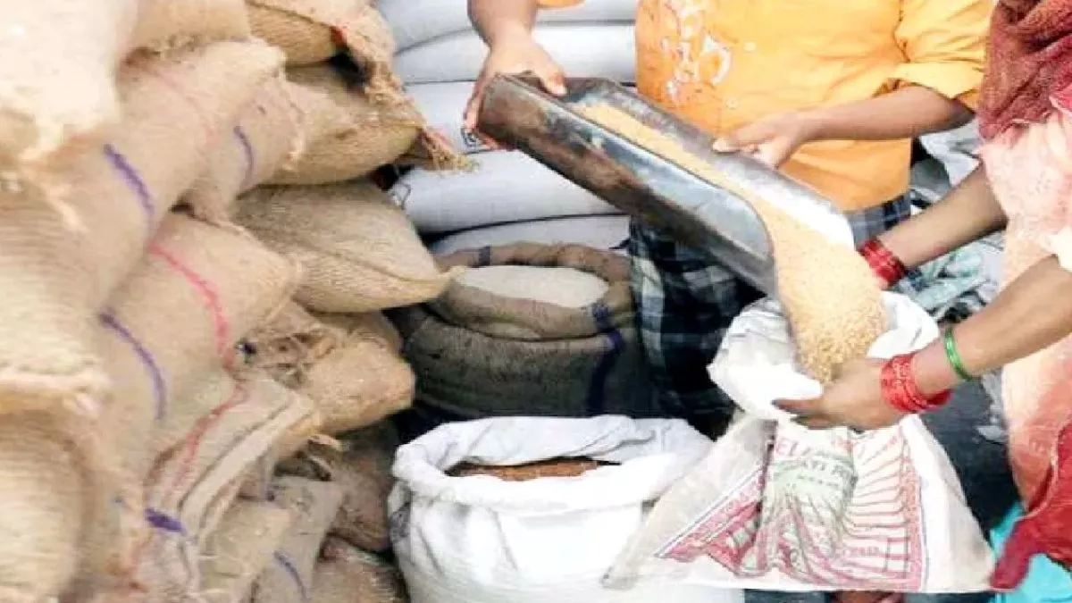 Ration Shop: राशन की दुकानों में कुछ इस तरह से हो रही थी घटतौली, अब आपूर्ति निरीक्षक ने दिया ये आदेश