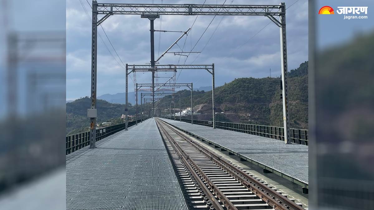 pm modi will inaugurate the worlds tallest chenab railway bridge on the 19 april more than 1200 soldiers are deployed at every corner