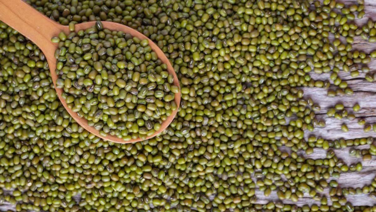 six amazing health benefits of green moong dal