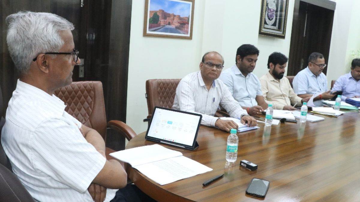divisional commissioner shailendra singh meeting said for mini waterworks bundu katra