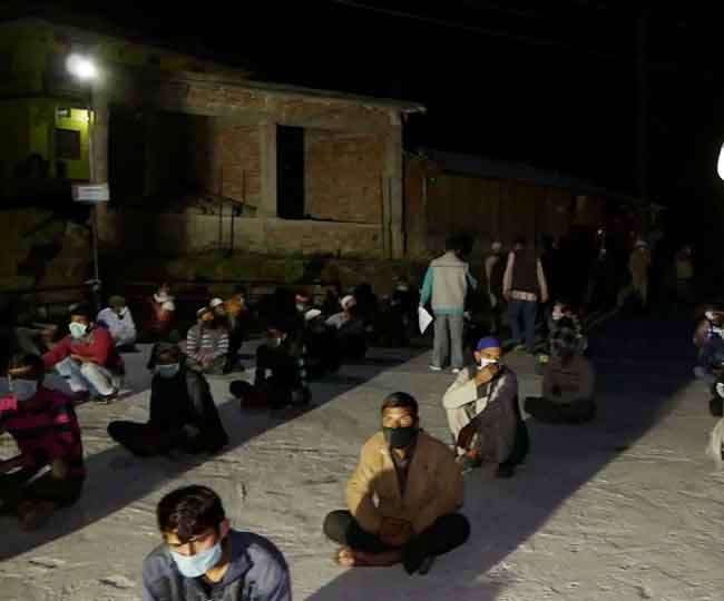 उत्तरकाशी से 90 कश्मीरी श्रमिक वापस अपने प्रदेश लौटे Uttarkashi News