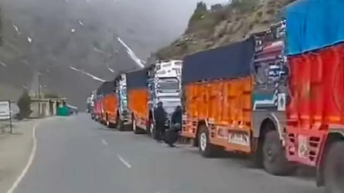 Himachal News: अगर मौसम रहा साफ तो मनाली-लेह मार्ग पर इस तारीख से दौड़ने लगेंगे ट्रक