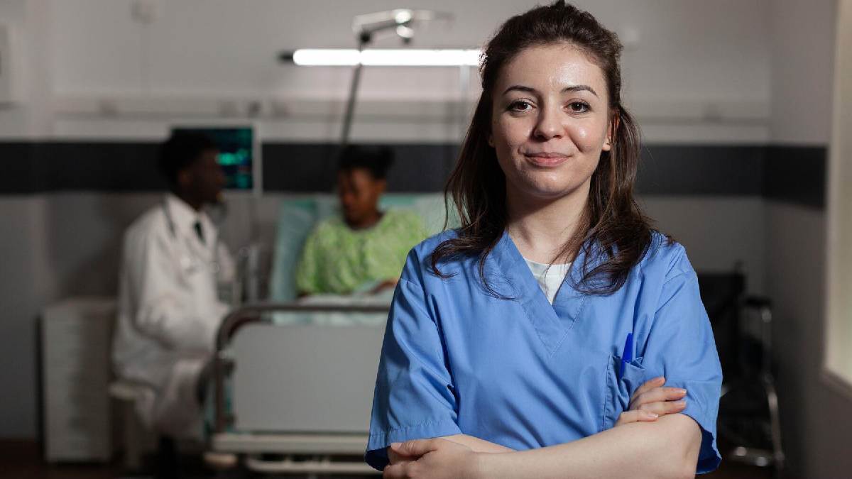 https://www.jagranimages.com/images/newimg/12052024/12_05_2024-nursing_profession_challenges_23716215.jpg
