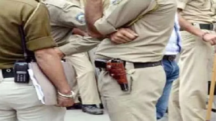 दुष्कर्म का शिकार मासूम बच्ची की हालत गंभीर। (सांकेतिक फोटो)