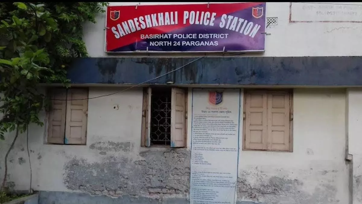 Sandeshkhali: फर्जी वीडियो बनाने को लेकर तृणमूल कार्यकर्ता को पीटा, संदेशखाली में भाजपा का विरोध प्रदर्शन
