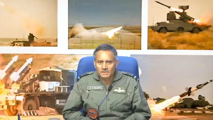 India Pak conflict भारतीय सेना ने फिर की प्रेस कॉन्फ्रेंस। (फोटो- जागरण ग्राफिक्स)