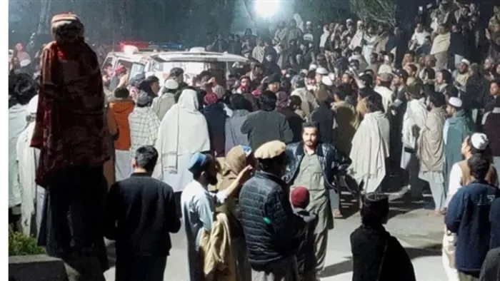 खैबर पख्तूनख्वा में पुलिस वैन पर आत्मघाती हमला (file photo)