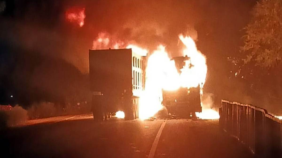 bihpur nh 31 tragic accident hiva truck collision driver burned alive