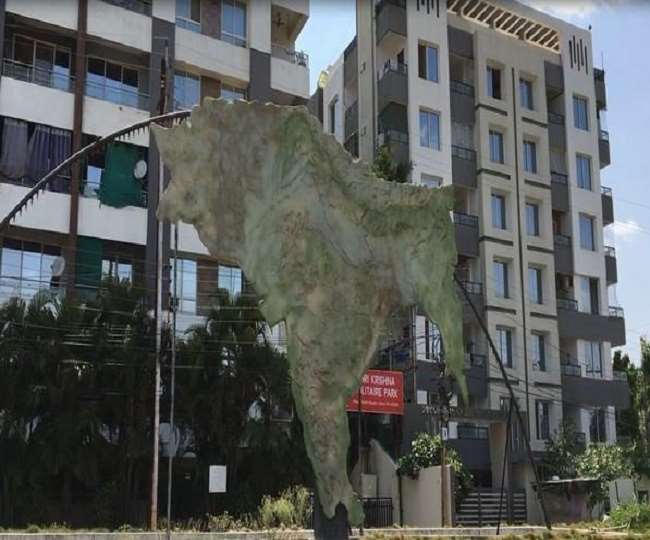 इंदौर में नक्शे को लेकर विवाद- पाकिस्तान, बांग्लादेश को दिखाया भारत का हिस्सा, कांग्रेस की आपत्ति