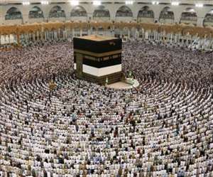 कोरोना महामारी के बीच हज यात्रा को लेकर सऊदी अरब ने बड़ी घोषणा की है।