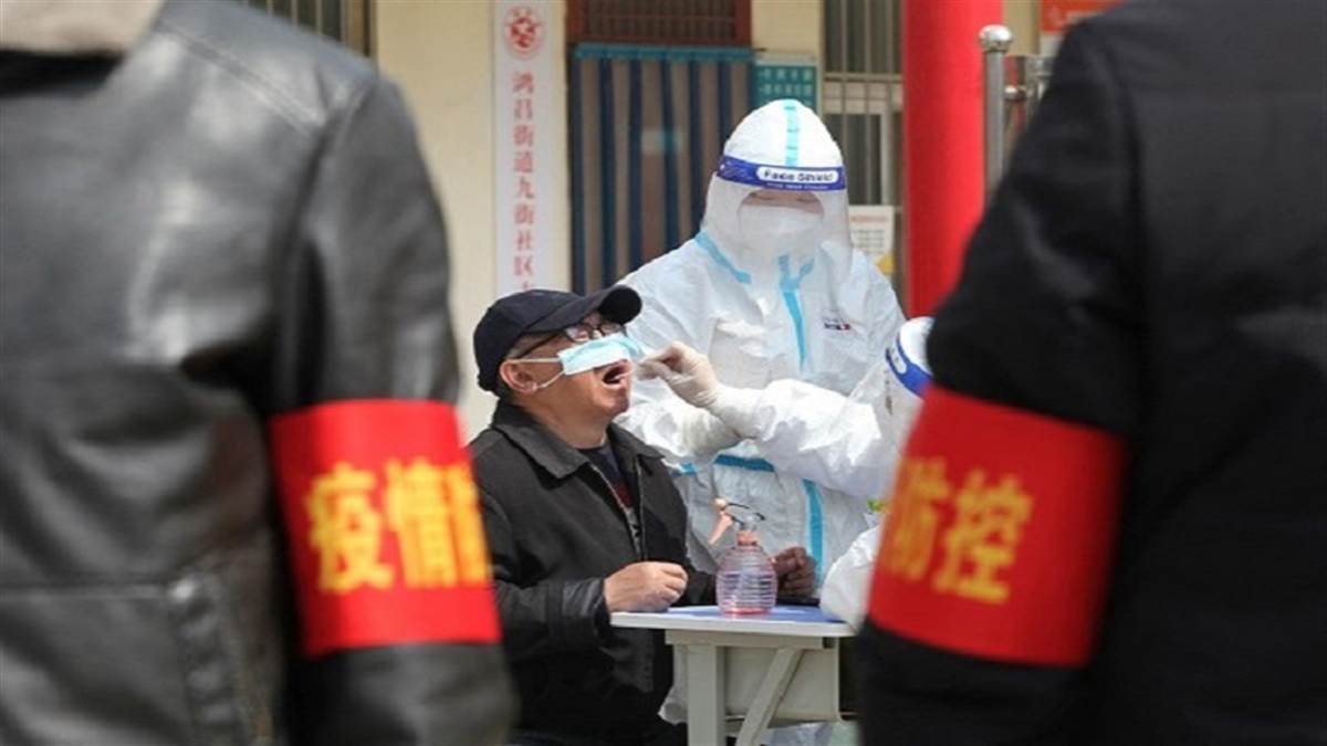 China Coronavirus Cases: चीन में फिर बढ़ने लगे कोरोना के मामले, 24 घंटों में सामने आए 275 नए मरीज