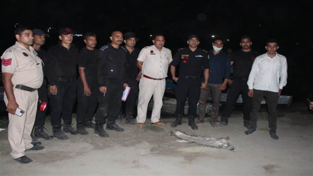 Delhi Crime News: पुलिस का मानना है कि एक बार फिर कोई बड़ी साजिश नाकाम हो गई है।