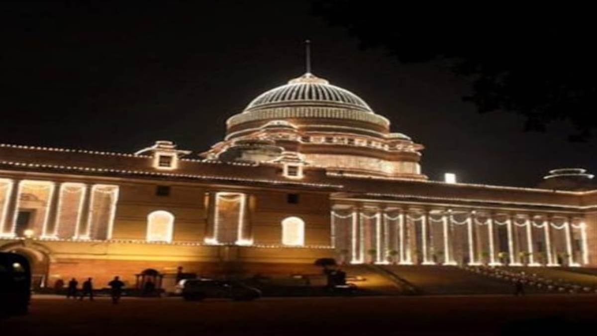 देश का अगला राष्ट्रपति कौन (next President of India) होगा इसके लिए चुनाव की औपचारिक प्रक्रिया शुरू हो गई है।