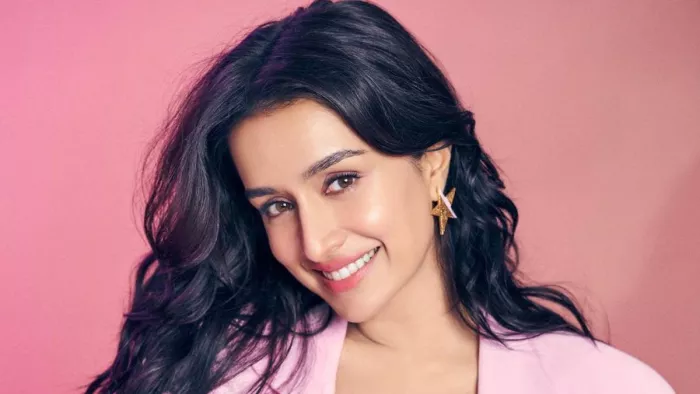 Shraddha Kapoor offers almonds to third Ampire as India loss at WTC Final 2023- Photo/Instagram