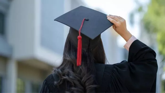 UGC Scholarships: छात्राओं के लिए पीजी की पढ़ाई में ऐसे मिलेगी मदद।