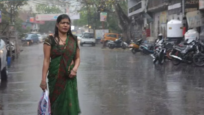 खुशखबरी! बिहार में इस दिन बदलेगी मौसम की रंगत, इन जिलों में बारिश के आसार