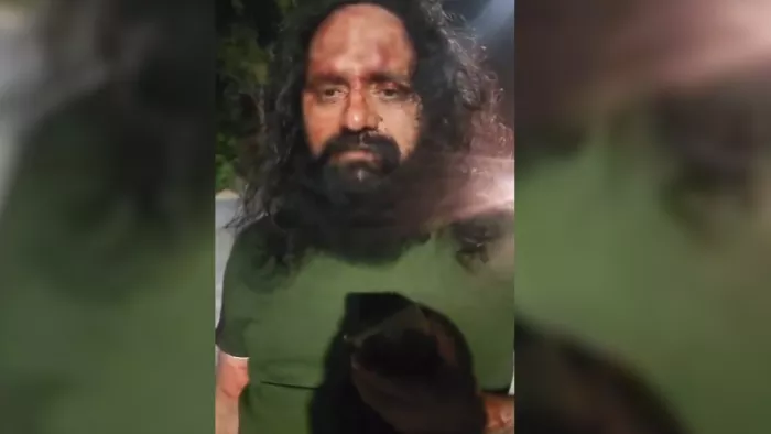 युवक बोलने लगे कि ओए खालिस्तानी, जल्दी से स्कूटी आगे निकाल ले।