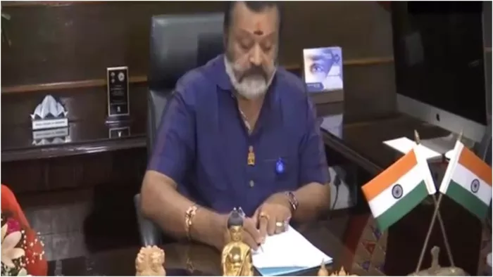 केरल पहुंचे भाजपा के एकमात्र सांसद सुरेश गोपी (Image: ANI)