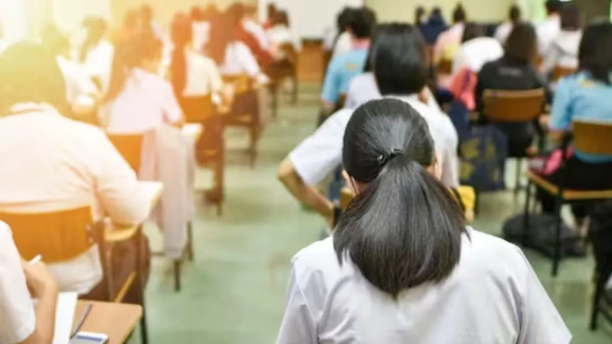 CBSE Compartment Exam 2025: सीबीएसई कंपार्टमेंट परीक्षा के लिए आवेदन 17 जून तक, 300 रुपये फीस