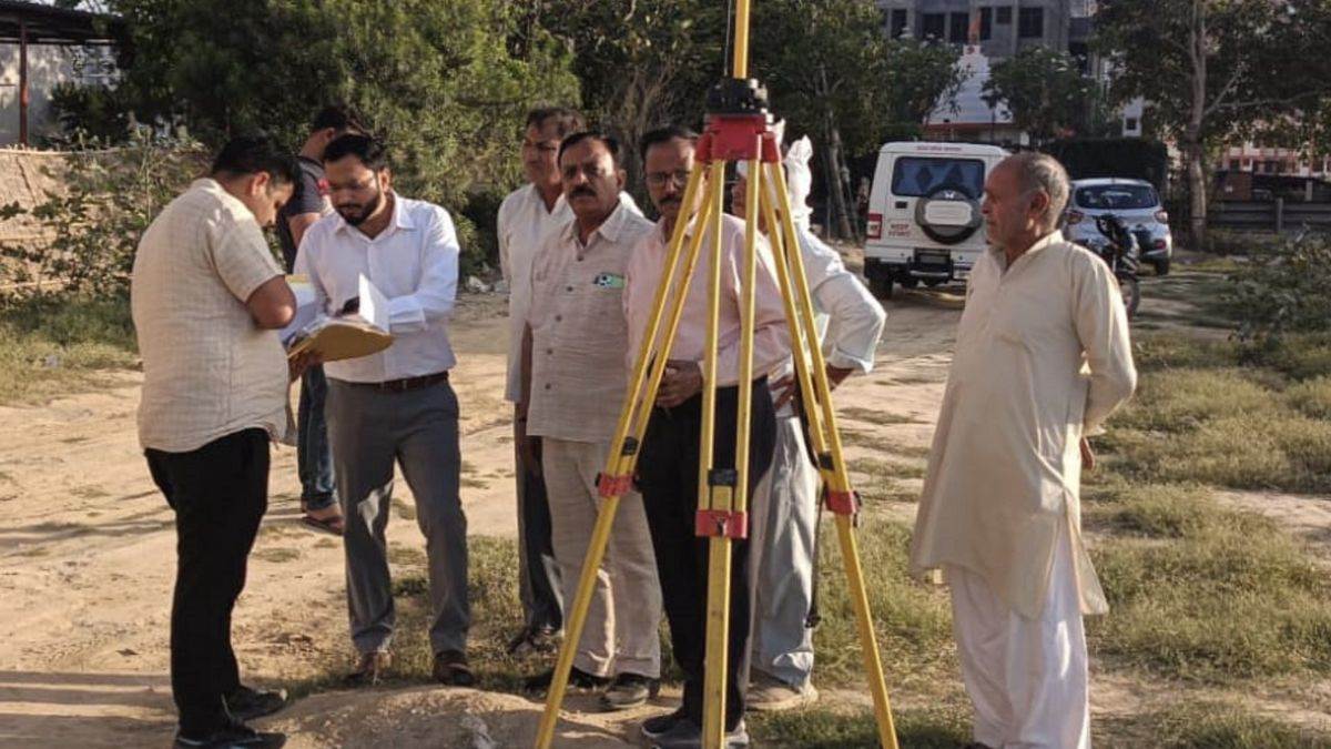 ncr ghaziabad hum tum road new construction to ease traffic congestion