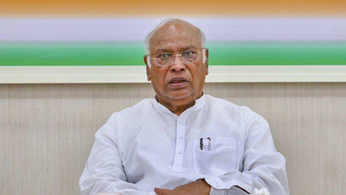 https://www.jagranimages.com/images/newimg/12062025/12_06_2025-kharge_news_2_23962170_122045996.jpg