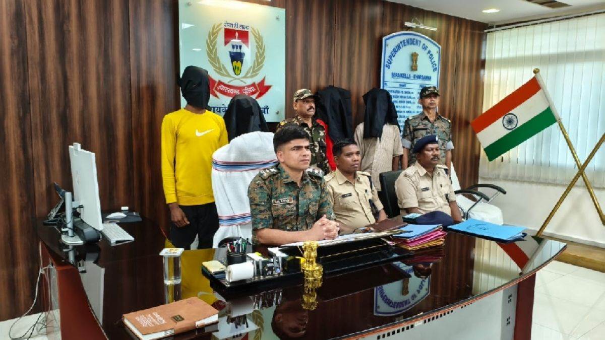 https://www.jagranimages.com/images/newimg/12062025/12_06_2025-saraikela_crime_news_23961826.jpg