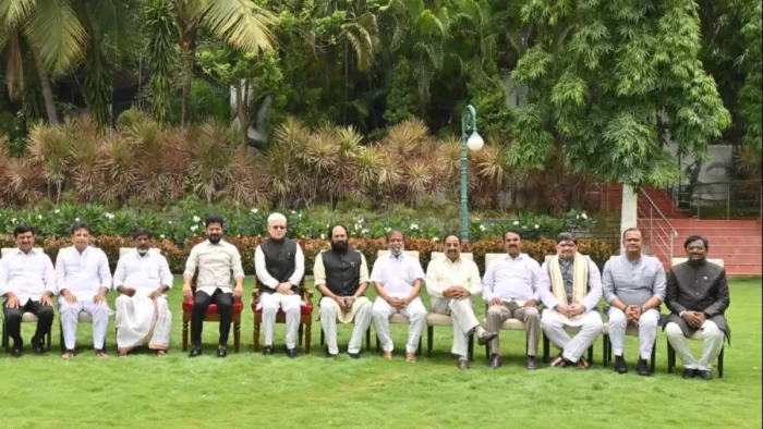 तेलंगाना में रेवंत रेड्डी मंत्रिमंडल का विस्तार (फोटो-तेलंगाना CMO के एक्स हैंडल से)