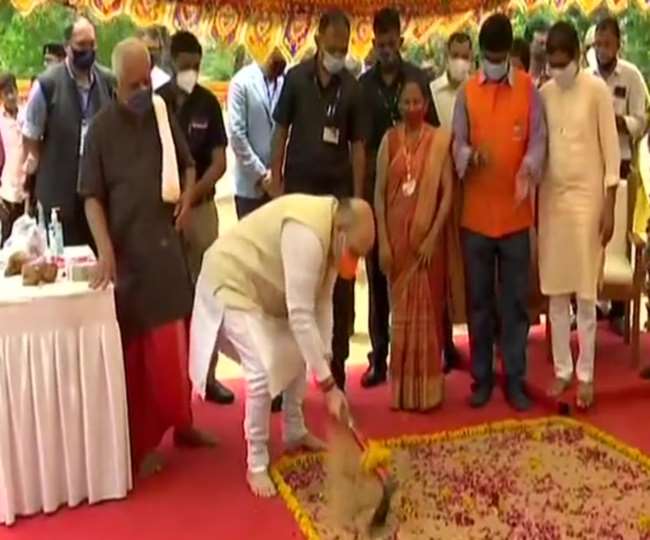 अमित शाह ने गांधीनगर के कलोल में कई योजनाओं का किया लोकार्पण। फाइल फोटो