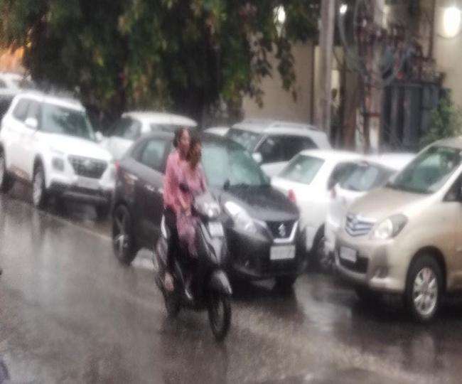 लुधियाना में तेज बारिश से बदला माैसम। (जागरण)