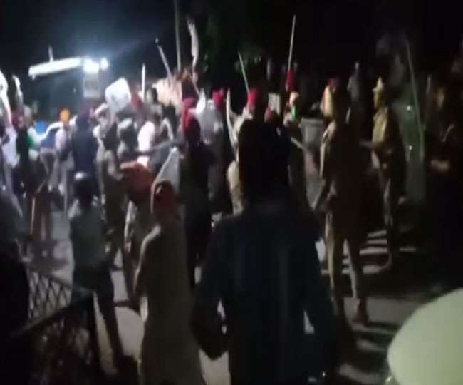 भाजपा नेताओं को बंधक बनाने के बाद पुलिस और प्रदर्शनकारी किसानों में टकराव हो गया। जागरण