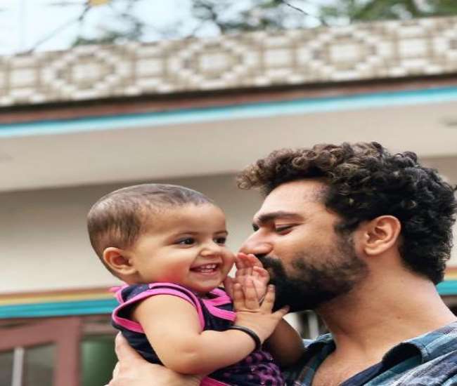 Vicky Kaushal shared a picture with his niece.