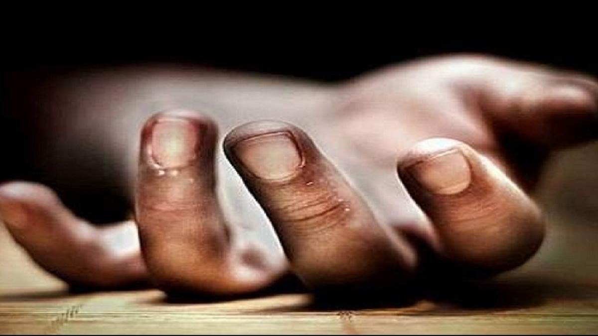 pithoragarh soldier found dead in khatima hotel room