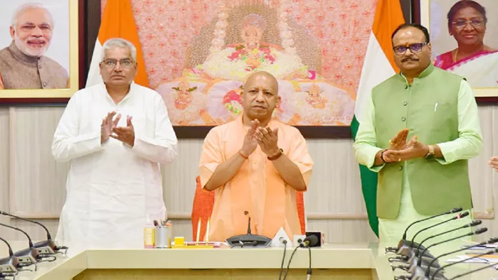 CM Yogi Adityanath: सीएम योगी आदित्यनाथ, मंत्री राकेश सचान एवं उप मुख्यमंत्री ब्रजेश पाठक